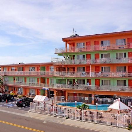 Beachwalk Inn Clearwater Beach Exterior foto
