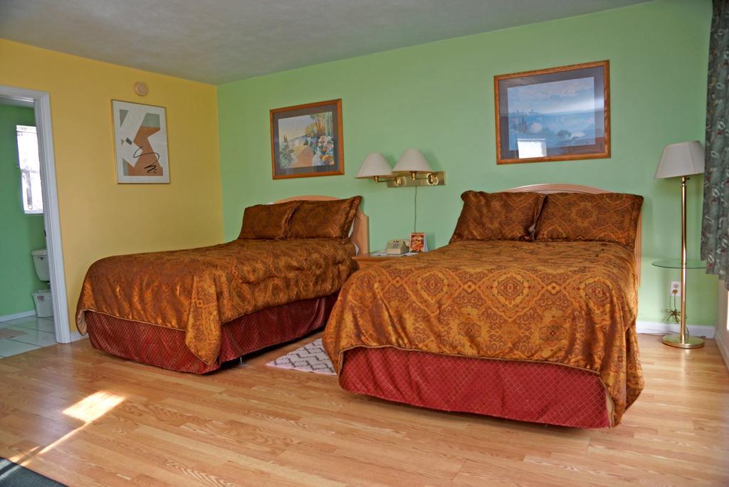 Beachwalk Inn Clearwater Beach Exterior foto